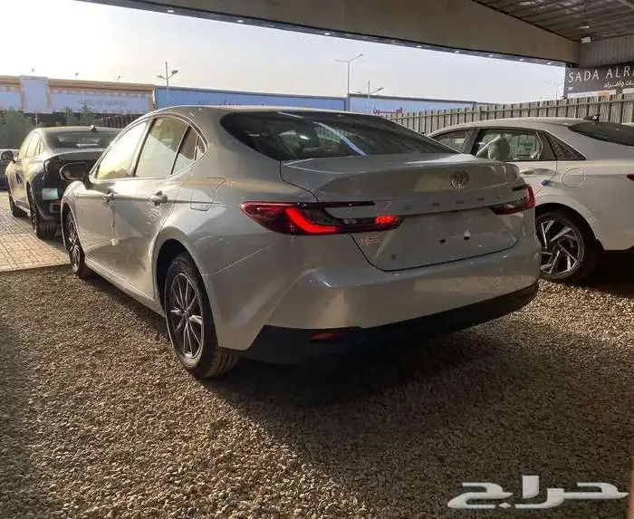تويوتا كامري استاندر E2025 اقساط عرض بنك الجزيره 1