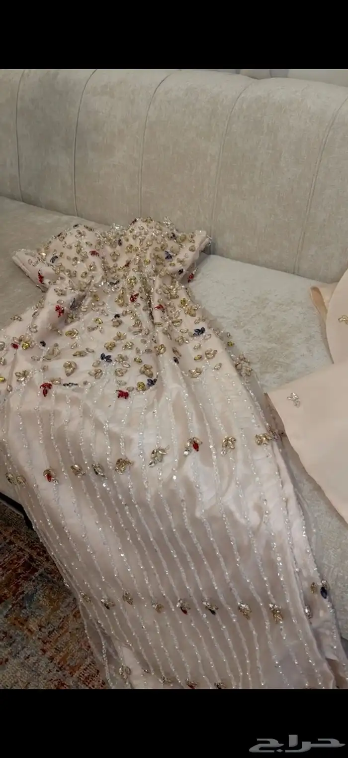 فستان سهرة فخمة بذيل امواج ينفصل تفصيل خاص مصمم ازياء نسائية 2