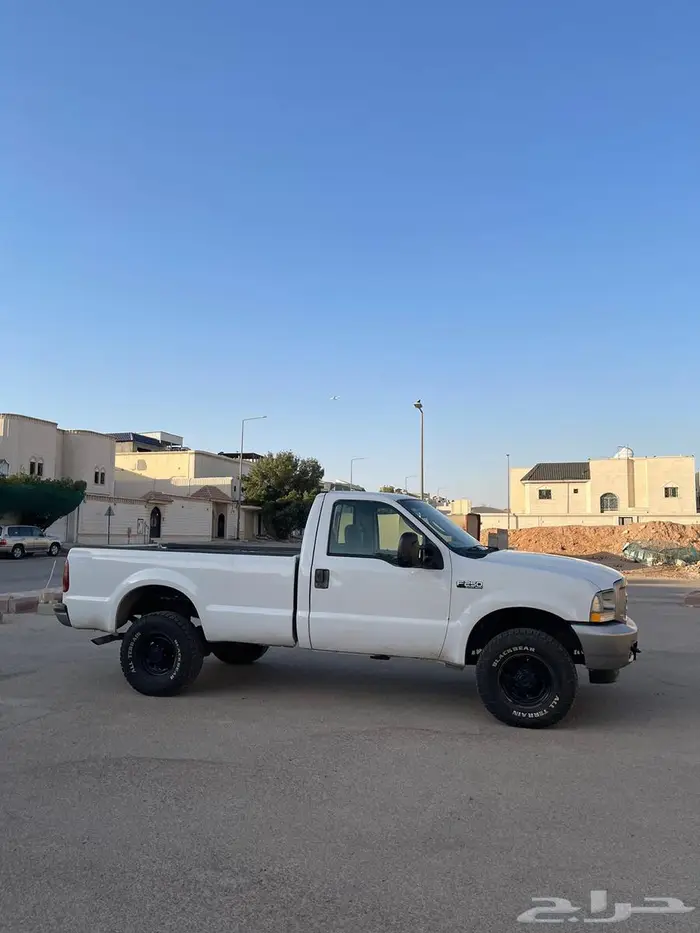 للبيع فورد F250 مخزن 1
