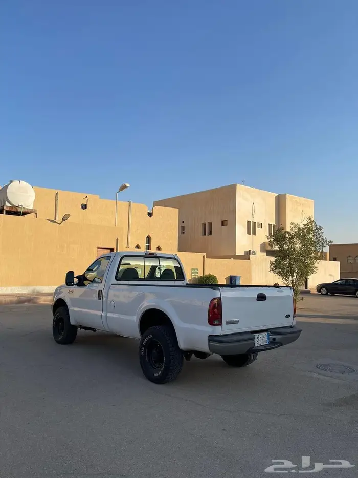 للبيع فورد F250 مخزن 4
