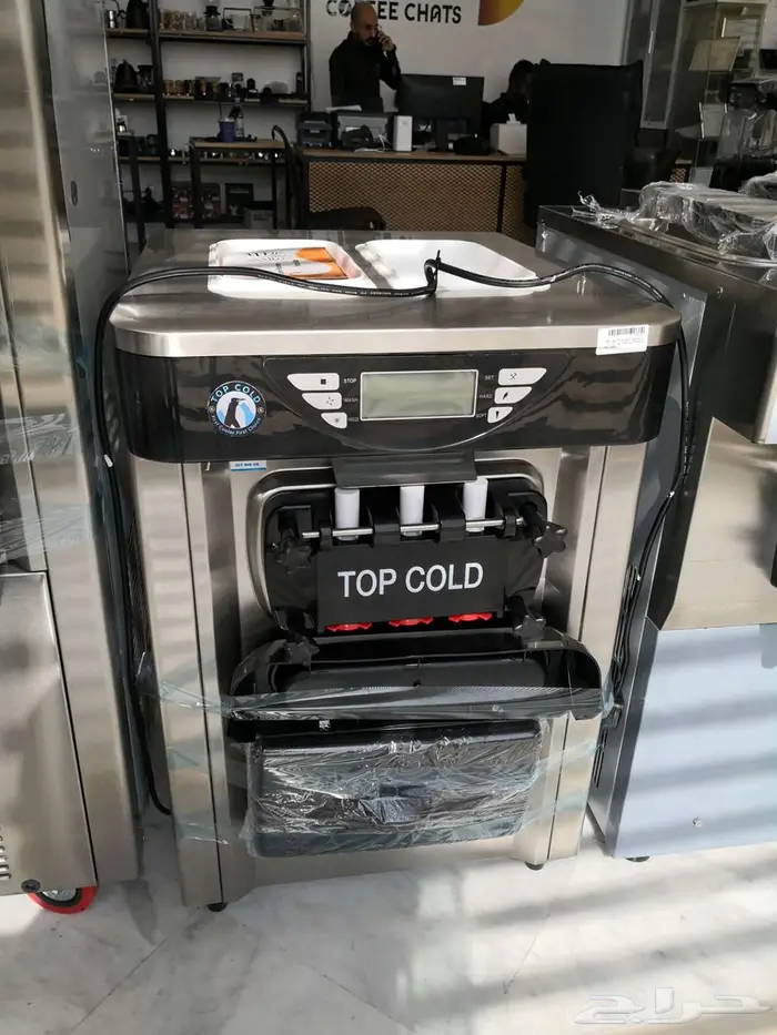 مكينة قهوه ايطاليه 10700 ريال 10