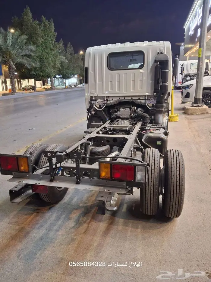 ايسوزو دينا 3 طن 2025 7