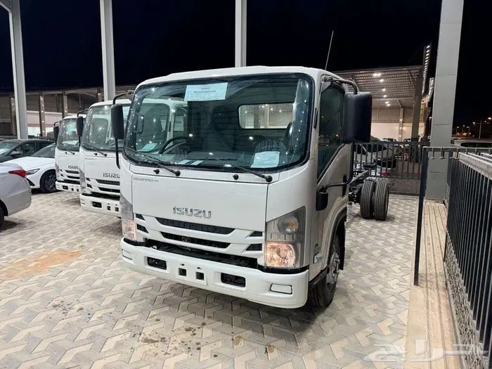 ايسوزو دينا 6 طن يباني 2025 1