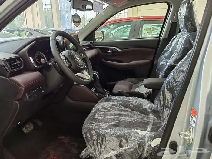 تويوتا اوربان كروزر GLX فل كامل 2025 6