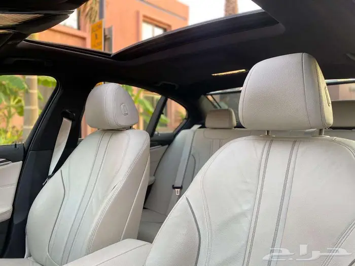 للبيع BMW 520i موديل 2021 35