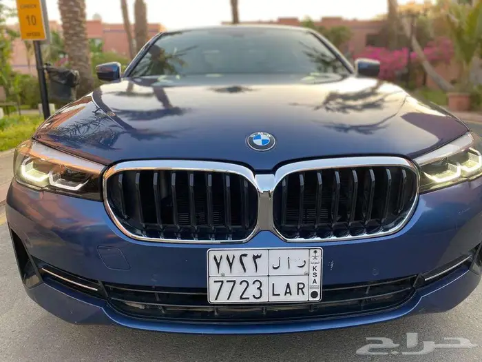 للبيع BMW 520i موديل 2021 1