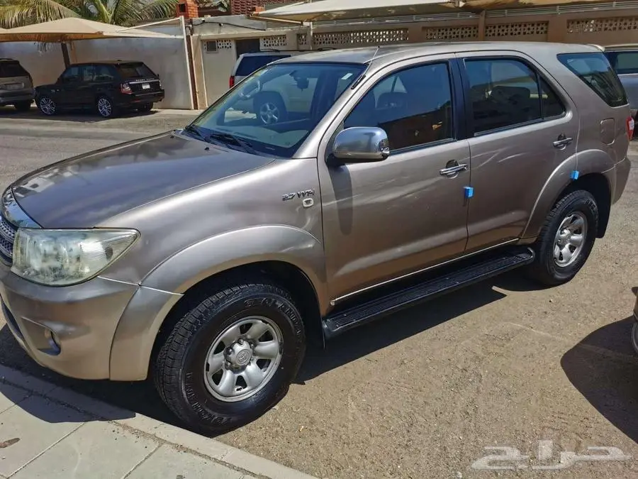 Fortuner Toyota 2009 model 2