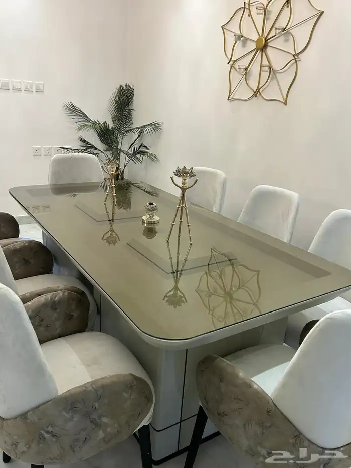 طاولات خدمه غرف نوم ديكورات للجدران 21