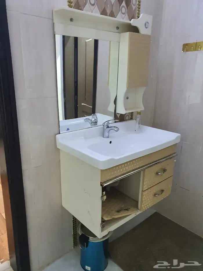 أدوات صحيه مغاسل وجاكوزي وغسالة اوتوماتيك 11 طن 5