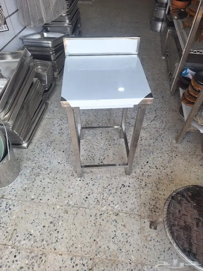 طاولات ستيل 2