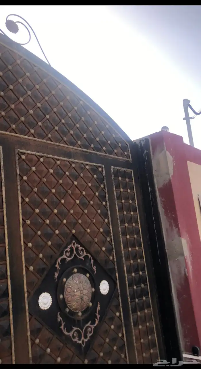بوابة حديد 2