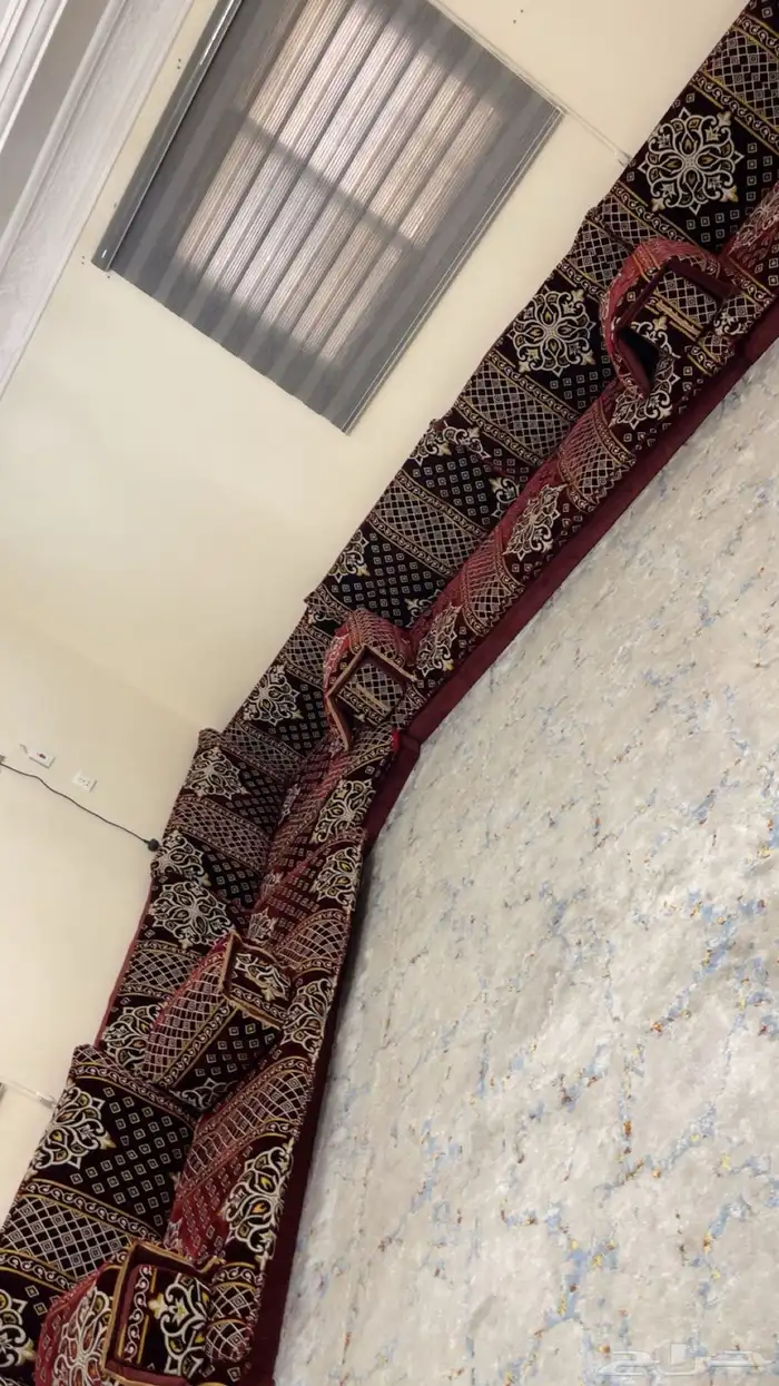 مجلس شعبي احمر 0