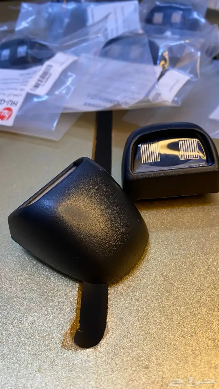 قاعدة لمبة اللوحه جمس سوبربان 2000-2006 7