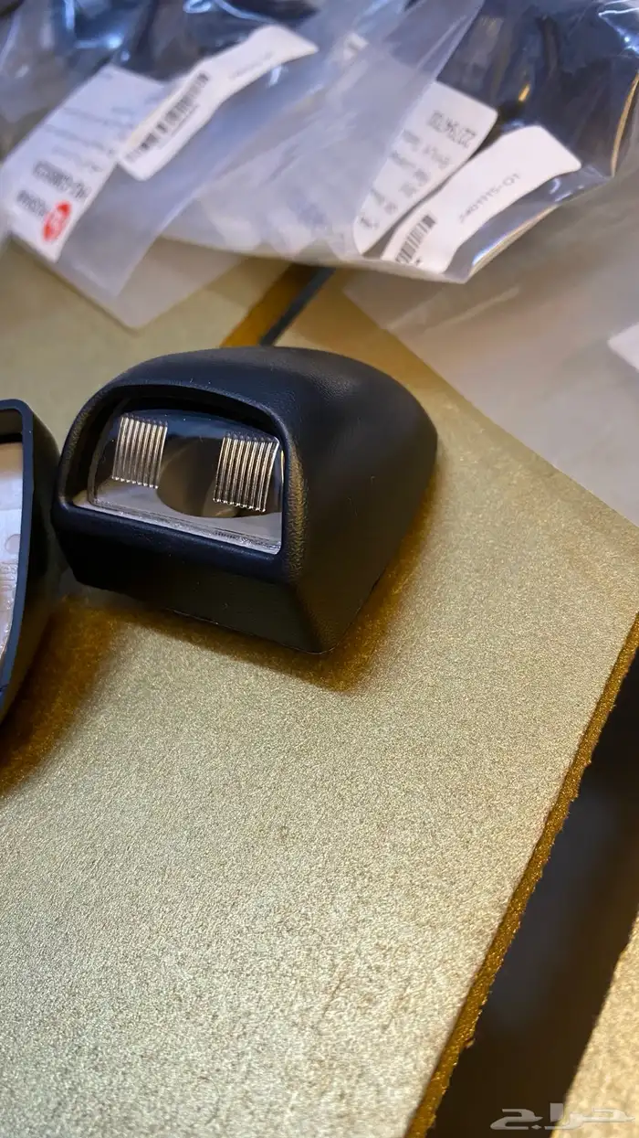 قاعدة لمبة اللوحه جمس سوبربان 2000-2006 2