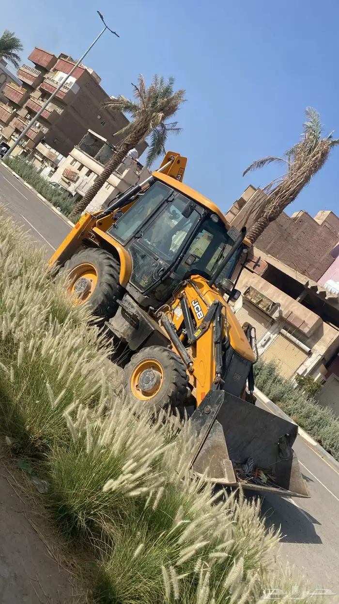 جي سي بي للإيجار اليومي والشهري 0