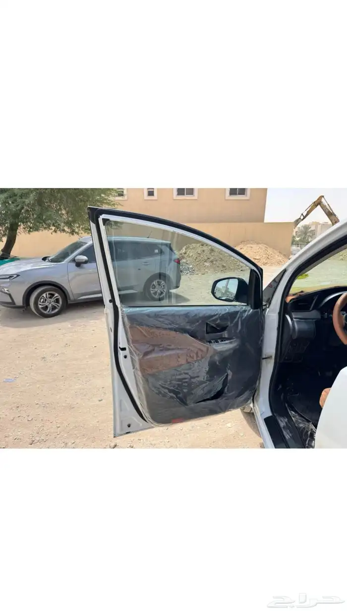 سيارة انوفا ممتازة للبيع 8