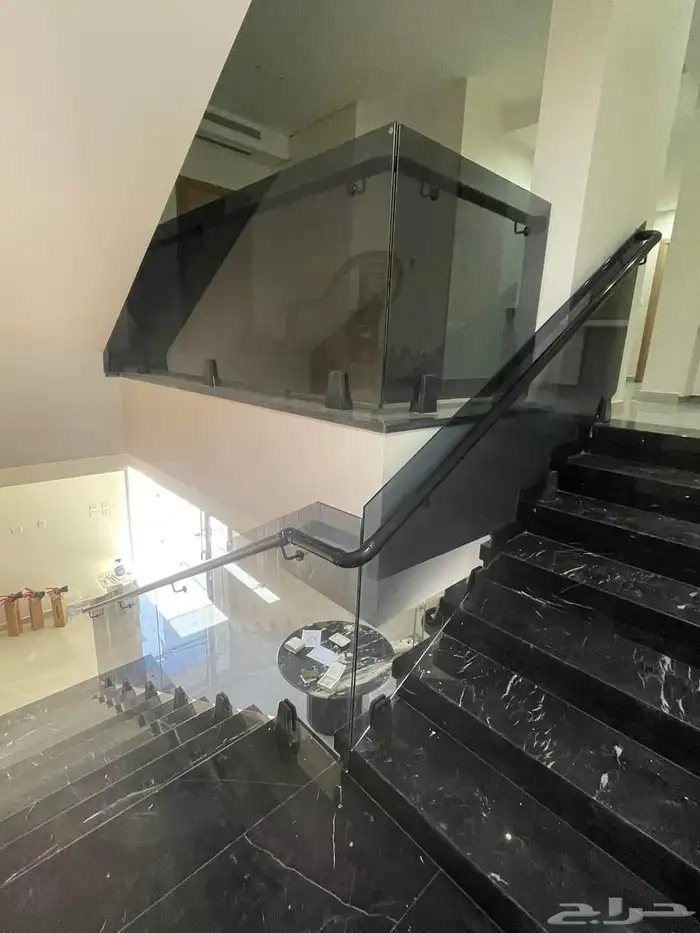 زجاج سيكوريت سلم درج درابزين أبواب شبابيك قزاز 24