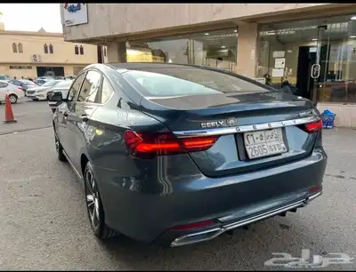 جيلي بينراي 2022 فتحة جلد عداد قليل 3