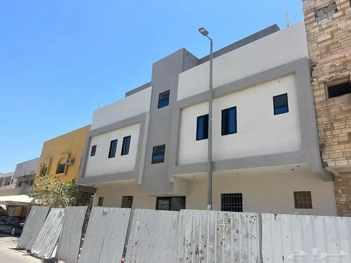 للبيع عمارة استثمارية جديدة بالدمام 0