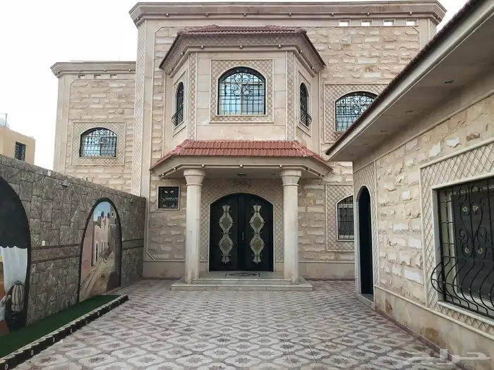فيلا كبيرة مؤثثة للبيع بحي الشفاء بحائل 0