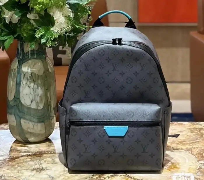 شوزات وسليبرات 24