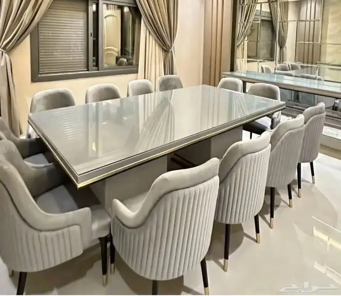 طاولات طعام جودة ممتازة بتصميم أنيق وعصري 32