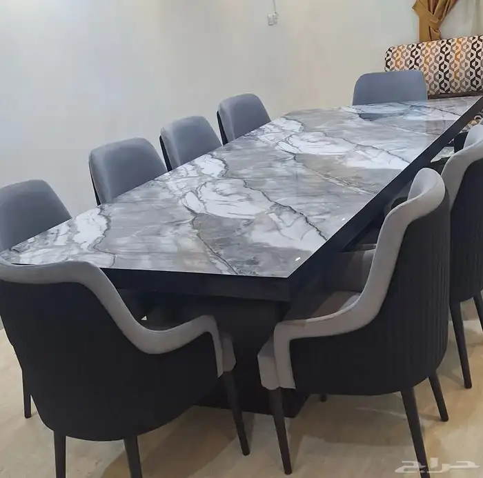 طاولات طعام جودة ممتازة بتصميم أنيق وعصري 12