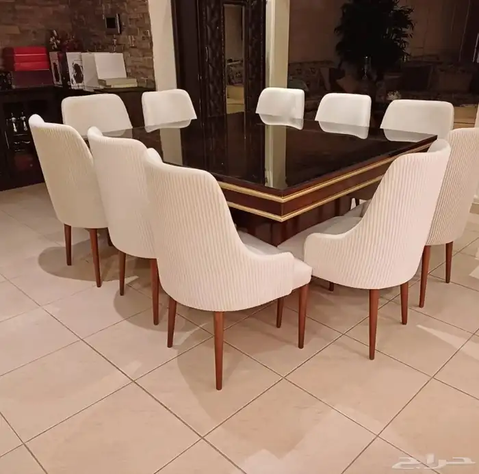 طاولات الطعام 7
