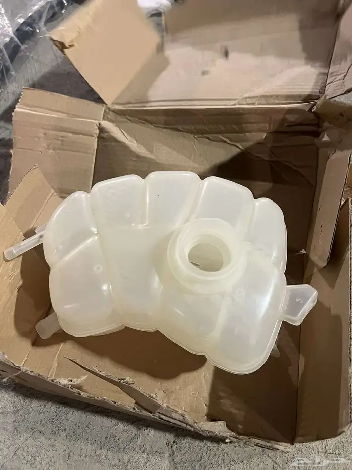 قطع غيار سيارات متنوعه جديدة 16