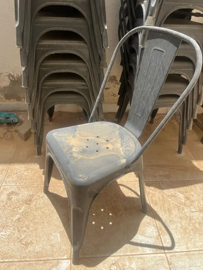 كراسي حديد عدد 19 1