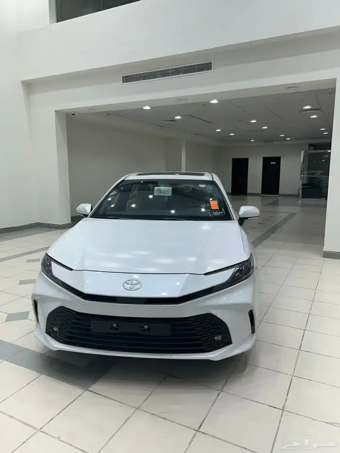 كامري E بلس هايبرد 2025 1