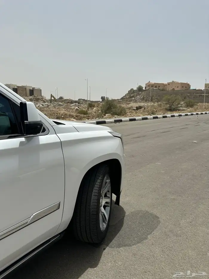 كاديلاك اسكاليدا 2016 طويل نظيف 7
