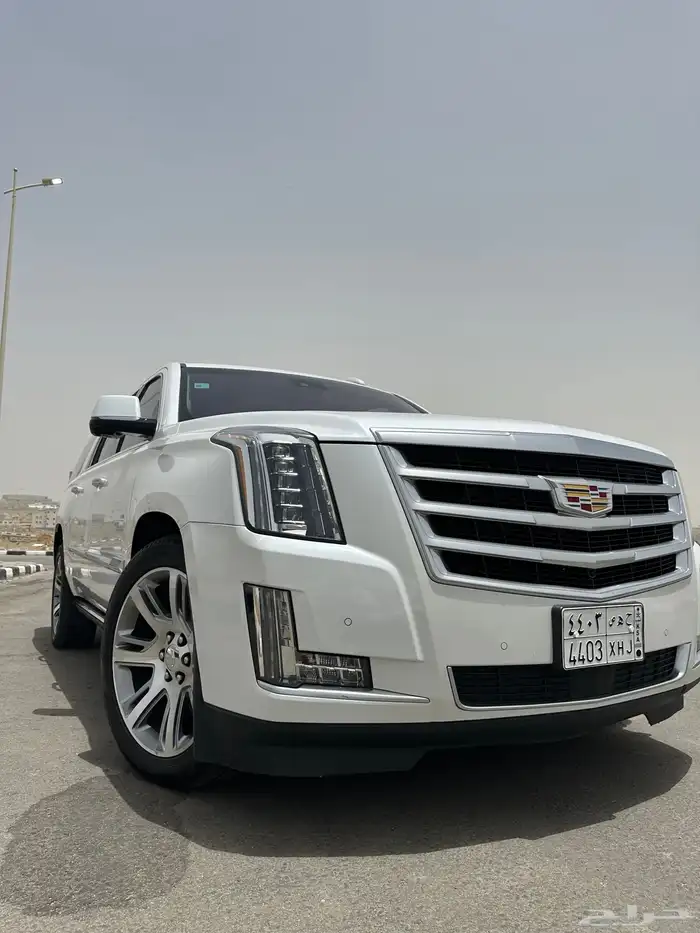 كاديلاك اسكاليدا 2016 طويل نظيف 0