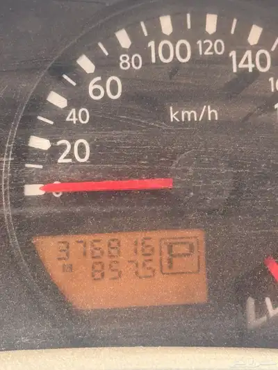 نيسان اكستيرا 2010-11 0