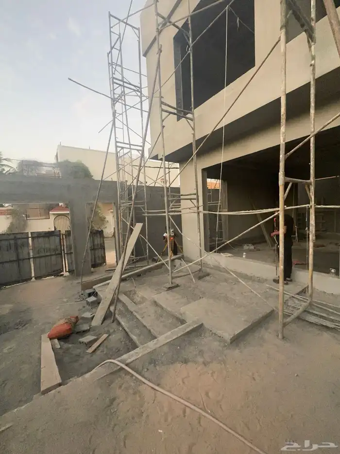 مقاول 8