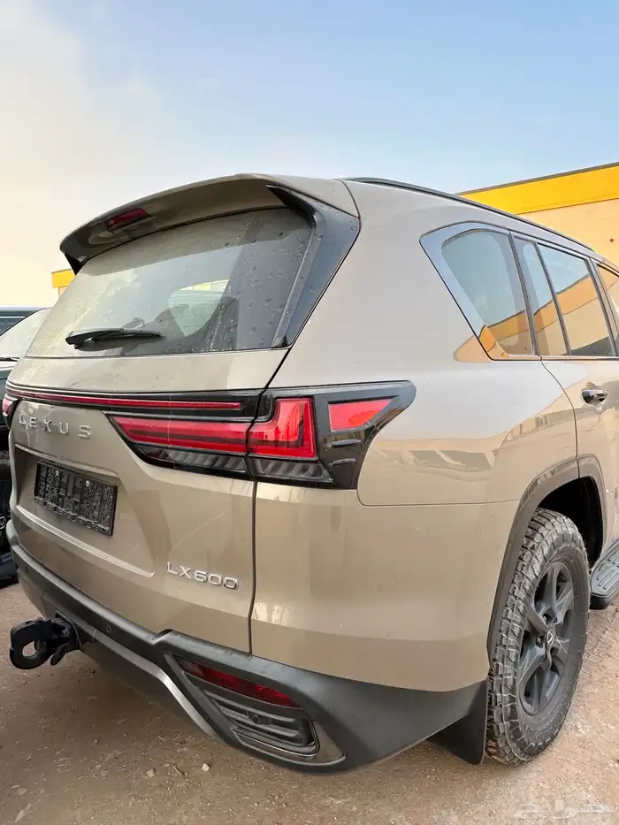 جيب لكزس offroado 2025 3