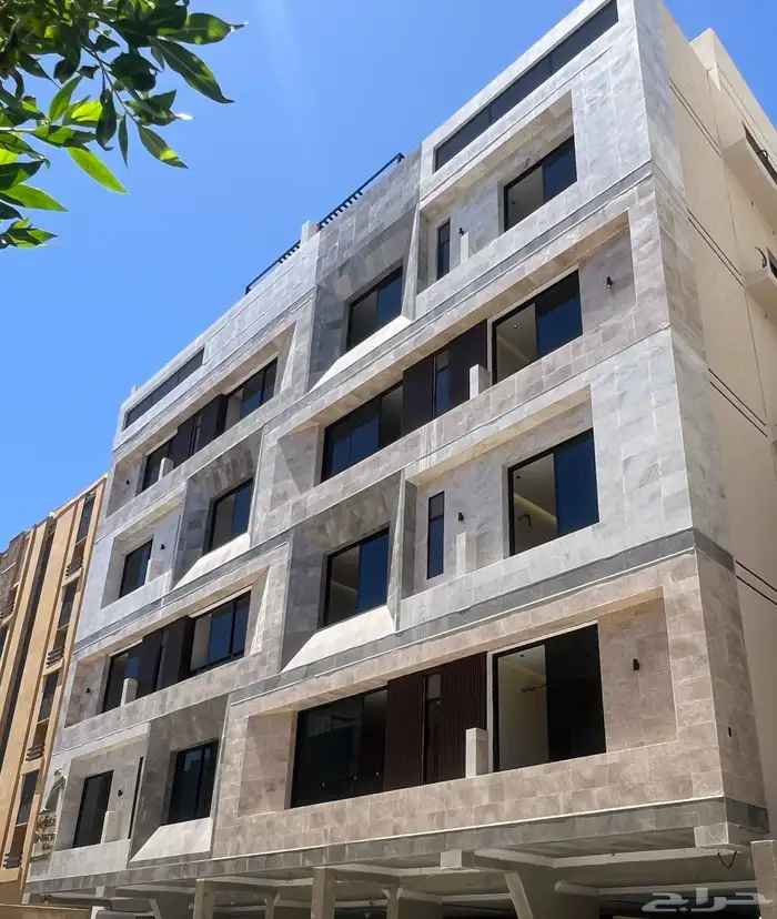 شقق وروفات جديده للبيع بحي الروضه بموقع ممتاز 17