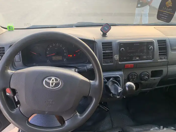 باص ثلاجة تويوتا نظيف 2015 11