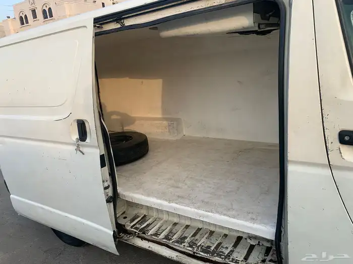 باص ثلاجة تويوتا نظيف 2015 9