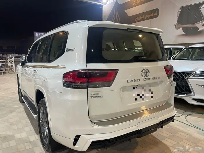 لاندكروزر VXR سعودي رقم 1 2022 5