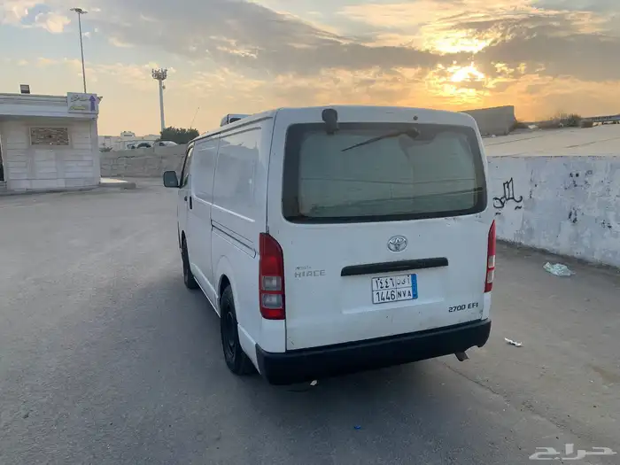 باص ثلاجة تويوتا نظيف 2015 5