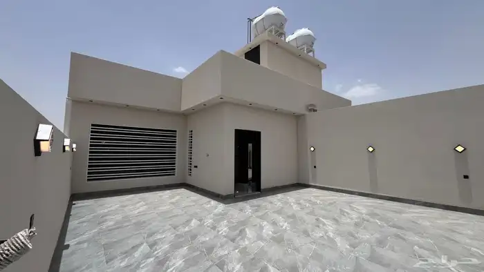 للبيع ارواف ارضيه وعلويه طريق المدينه العسكريه بأسعارمناسبه 12