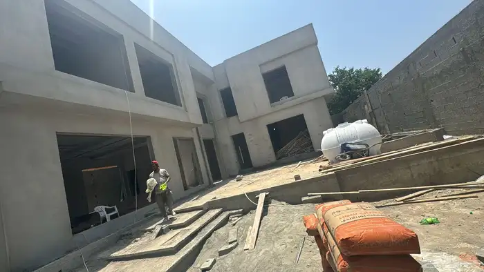 مقاول 10