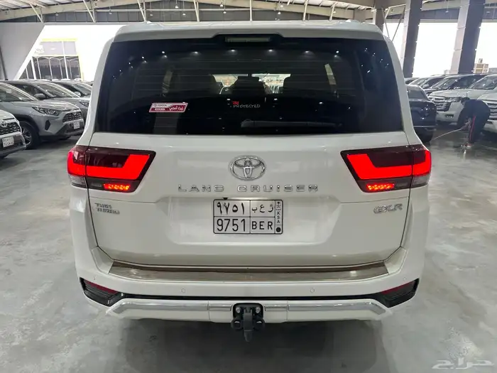 تويوتا لاند كروزر GXR3 4