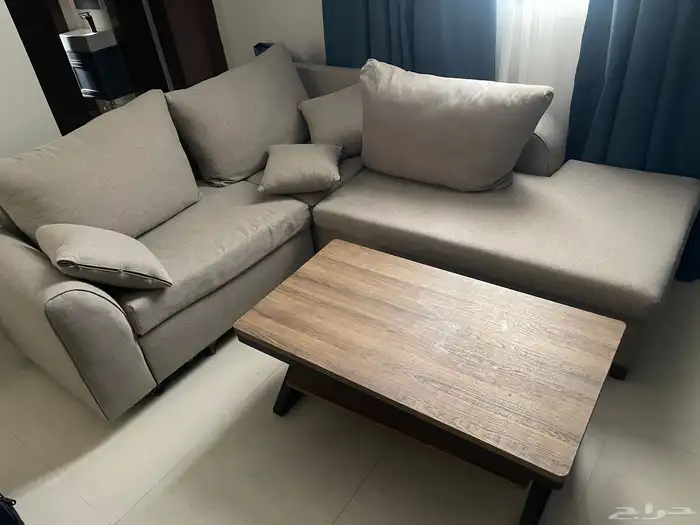 طقم كنب ال مع طاولة خدمة 0
