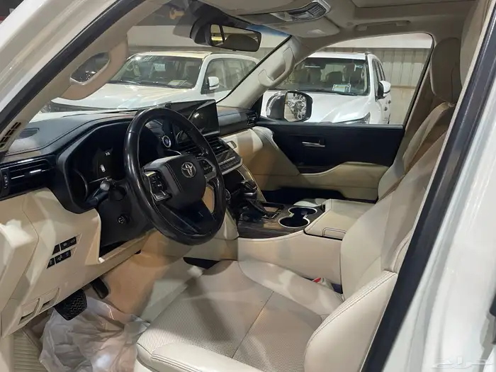 لاندكروزر VXR سعودي رقم 1 2022 6