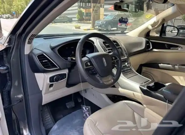 لنكولن نوتيلوس ممشى قليل 4