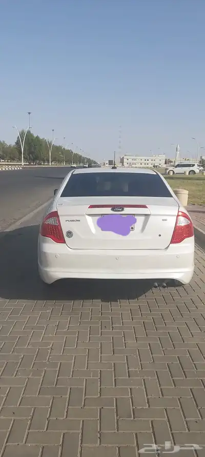 سيارة فورد فيوجن 2012 10