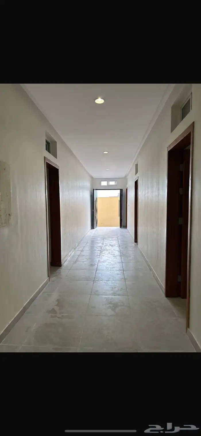 فرصه للاستثمار و للايجار على شارع الفروسيه التجاري 1