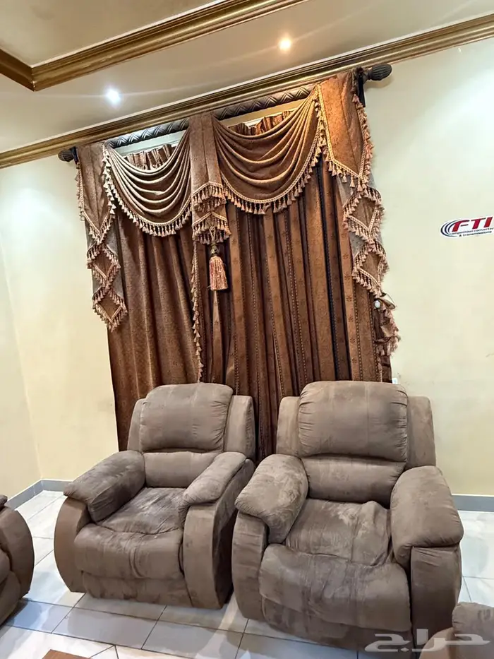 كنب امريكي استرخاء طقم وستارة 3